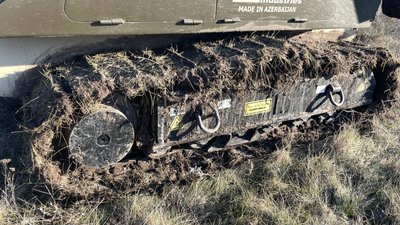 Піротехніки Полтавщини навчаються працювати із машиною для розмінування: що це таке