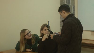 Молодь Херсонщини радіють звільненню міст. 14 листопада 2022 рік Молодь Херсонщини радіють звільненню міст. 14 листопада 2022 рік