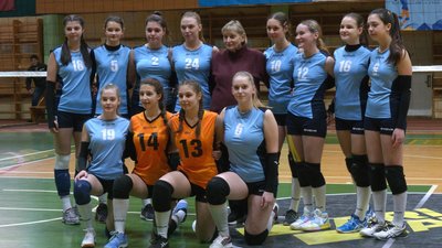 В Івано-Франківську стартував чемпіонат України з волейболу серед дівчат В Івано-Франківську стартував чемпіонат України з волейболу серед дівчат