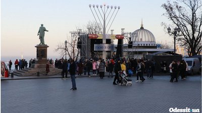 В центрі Одеси святкують Хануку
