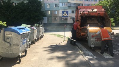Переробка сміття під час війни: як сортують відходи у Полтаві Переробка сміття під час війни: як сортують відходи у Полтаві