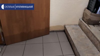 У Кіровоградському обласному художньому музеї після зливи затопило перший поверх У Кіровоградському обласному художньому музеї після зливи затопило перший поверх