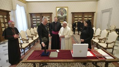 Папа Римський призначив офіційного представника Ватикану в Україні