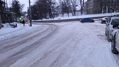 Дорога в місті Тернопіь Дорога в місті Тернопіь