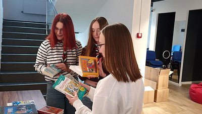 Книги для зруйнованих бібліотек: Житомир передав Чернігівщині понад сто українськомовних видань Книги для зруйнованих бібліотек: Житомир передав Чернігівщині понад сто українськомовних видань