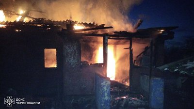 Який стан хлопчика, який зазнав опіків та отруєння чадним газом у пожежі на Чернігівщині
