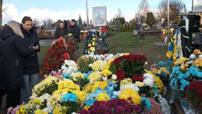У Тернополі попрощалися із загиблим військовослужбовцем Павлом Лисобеєм У Тернополі попрощалися із загиблим військовослужбовцем Павлом Лисобеєм