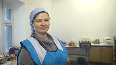 Волонтерка, донати, хліб, тепловізори, військове спорядження Волонтерка, донати, хліб, тепловізори, військове спорядження