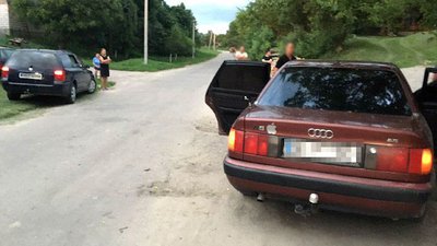 На Рівненщині підліток наїхав машиною на маленького хлопчика. Дитина загинула