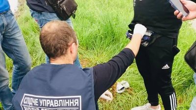 На Прикарпатті затримали групу наркоторговців