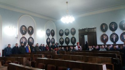 Приєднання Чорнівки до Чернівців та прийняття бюджету. Текстова трансляція з сесії міської ради