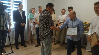 На Франківщині у восьми громадах шкільні кабінети обладнають сучасним програмним забезпеченням На Франківщині у восьми громадах шкільні кабінети обладнають сучасним програмним забезпеченням