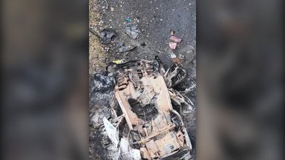 Пошкоджене авто внаслідок влучання КАБів