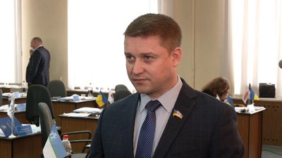 На Рівненщині сніг уповільнив швидкі На Рівненщині сніг уповільнив швидкі