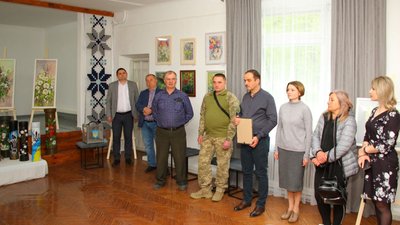 Виставка-продаж "Артефакти війни"