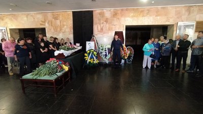 У Сумах поховали модельєра і підприємця Петра Сороку У Сумах поховали модельєра і підприємця Петра Сороку