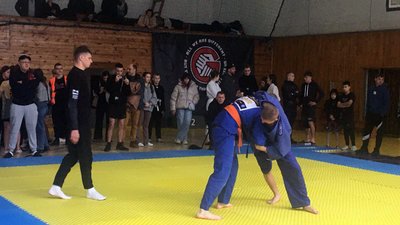 На всеукраїнському турнірі з грепплінгу у Луцьку зібралися 220 спортсменів На всеукраїнському турнірі з грепплінгу у Луцьку зібралися 220 спортсменів