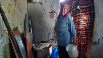 Безкоштовна допомога. На Миколаївщині "Добробат" відновлює пошкоджені будинки Безкоштовна допомога. На Миколаївщині "Добробат" відновлює пошкоджені будинки
