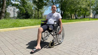 Під час обстрілу був в автівці. У Львові готують до протезування 27-річного мешканця Донеччини