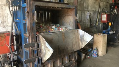 Переробка сміття під час війни: як сортують відходи у Полтаві Переробка сміття під час війни: як сортують відходи у Полтаві