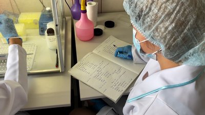 Досліджують рак, інфаркти та інсульти: як працює наукова лабораторія молекулярно-генетичних досліджень у Сумах Досліджують рак, інфаркти та інсульти: як працює наукова лабораторія молекулярно-генетичних досліджень у Сумах