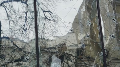 Російські окупанти обстріляли центр Харкова: є загиблі та поранені Російські окупанти обстріляли центр Харкова: є загиблі та поранені