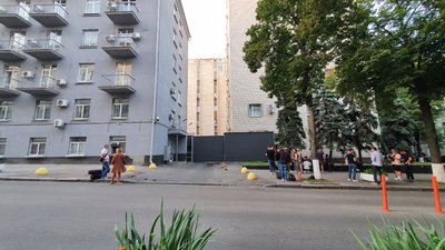 "Хочуть забрати суддю Чауса". Співробітники НАБУ приїхали до Служби безпеки "Хочуть забрати суддю Чауса". Співробітники НАБУ приїхали до Служби безпеки