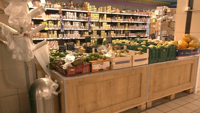 У луцьких магазинах скасували фасування городини у пакети. Що кажуть у держпродспоживслужбі У луцьких магазинах скасували фасування городини у пакети. Що кажуть у держпродспоживслужбі