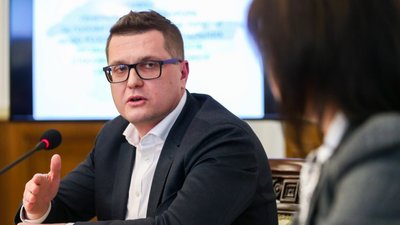 Медведчуку оголосили нову підозру про держзраду та сприяння тероризму у справі про вугілля Медведчуку оголосили нову підозру про держзраду та сприяння тероризму у справі про вугілля