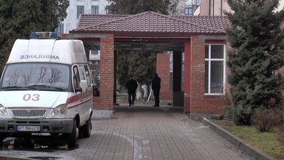 Завантаженість ліжок в міських лікарнях Франківська складає понад 100 відсотків Завантаженість ліжок в міських лікарнях Франківська складає понад 100 відсотків