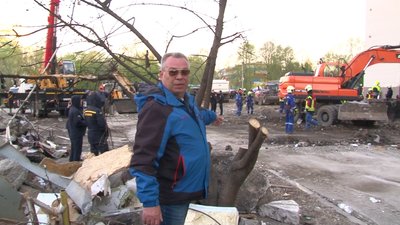 "Були чутні крики дітей, але двері не відчинялися": історії мешканців зруйнованої багатоповерхівки в Умані "Були чутні крики дітей, але двері не відчинялися": історії мешканців зруйнованої багатоповерхівки в Умані