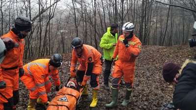 На Тернопільщині рятувальники тренувалися у катакомбах На Тернопільщині рятувальники тренувалися у катакомбах