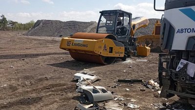 На Запоріжжі росіяни грабують та руйнують дорожньо-ремонтні підприємства На Запоріжжі росіяни грабують та руйнують дорожньо-ремонтні підприємства