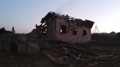 Росіяни завдали удару по Запоріжжю, знищений приватний будинок Росіяни завдали удару по Запоріжжю, знищений приватний будинок
