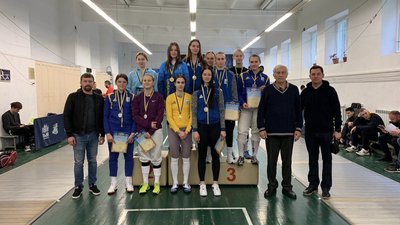 Черкаські фехтувальниці – "бронзові" призерки чемпіонату України Черкаські фехтувальниці – "бронзові" призерки чемпіонату України