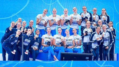 "У нас є незламний український дух": харківські синхроністки вибороли "золото" на Євро-2022 "У нас є незламний український дух": харківські синхроністки вибороли "золото" на Євро-2022
