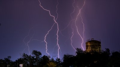 На Кіровоградщині у понеділок прогнозують грозу з градом