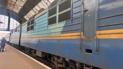 До Львова прибув потяг з Херсона, який потрапив під обстріл 3 травня
