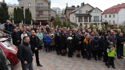 У громадах на Тернопільщині поховали трьох бійців роти "Тернопіль" У громадах на Тернопільщині поховали трьох бійців роти "Тернопіль"