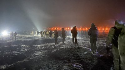 Майстри з Оствиці у Рівному розповіли, як зробили обрядовий човен для бійців Азову Майстри з Оствиці у Рівному розповіли, як зробили обрядовий човен для бійців Азову