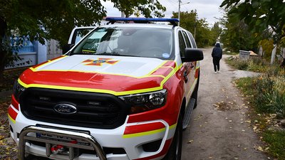 Рятувальники Миколаївщини за добу загасили три пожежі й надали допомогли чоловіку