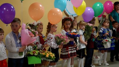 Перший дзвоник, Петропільський ліцей, навчання в укритті Запоріжжя, школа під землею