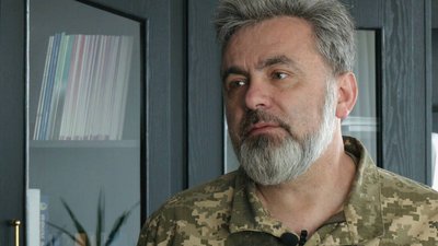 "Це війна батьків, а не дітей": тернополянин змінив кабінет головного лікаря на окопи "Це війна батьків, а не дітей": тернополянин змінив кабінет головного лікаря на окопи