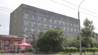У Чернівцях хочуть продати колишній гуртожиток, де живе майже 200 людей