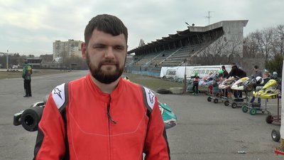 На полтавському картодромі спортсмени розпочали підготовку до змагань На полтавському картодромі спортсмени розпочали підготовку до змагань
