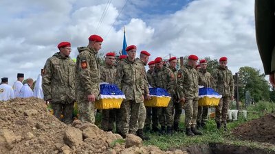 На Тернопільщині перепоховали трьох воїнів УПА На Тернопільщині перепоховали трьох воїнів УПА