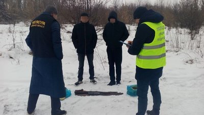 Жителя Золотого затримали на збуті наркотиків та боєприпасів. ФОТО