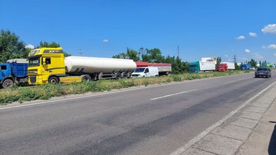 Великовантажний транспорт не пускають до Миколаєва. У чому причина Великовантажний транспорт не пускають до Миколаєва. У чому причина