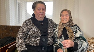 Донька і мама Донька і мама