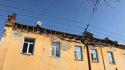 У Львові негода руйнує будинки